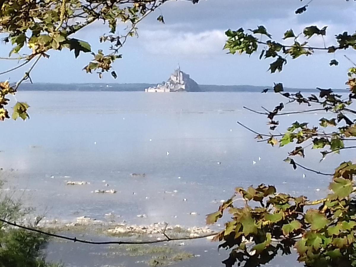 Entre Mont St Michel Et Merveille Vains Zewnętrze zdjęcie