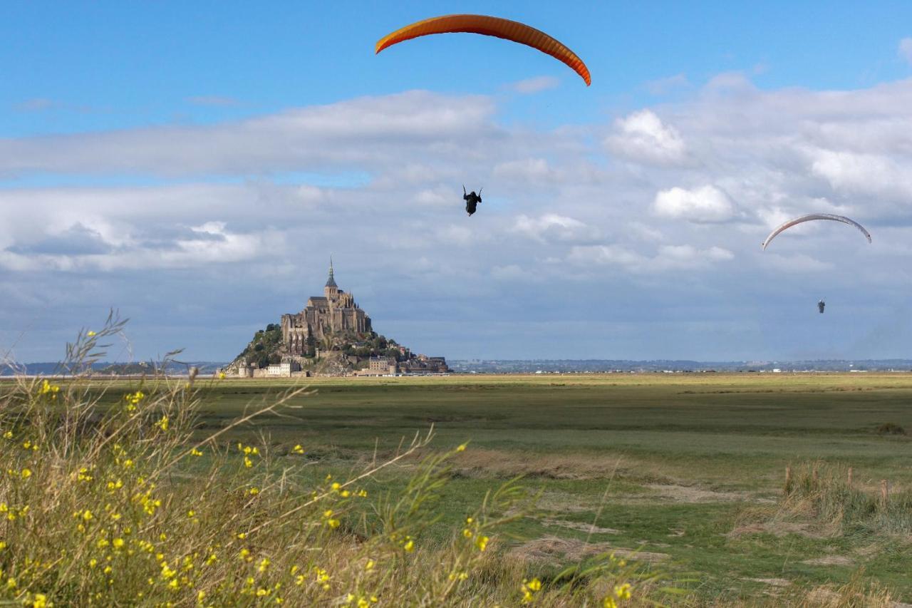 Entre Mont St Michel Et Merveille Vains Zewnętrze zdjęcie