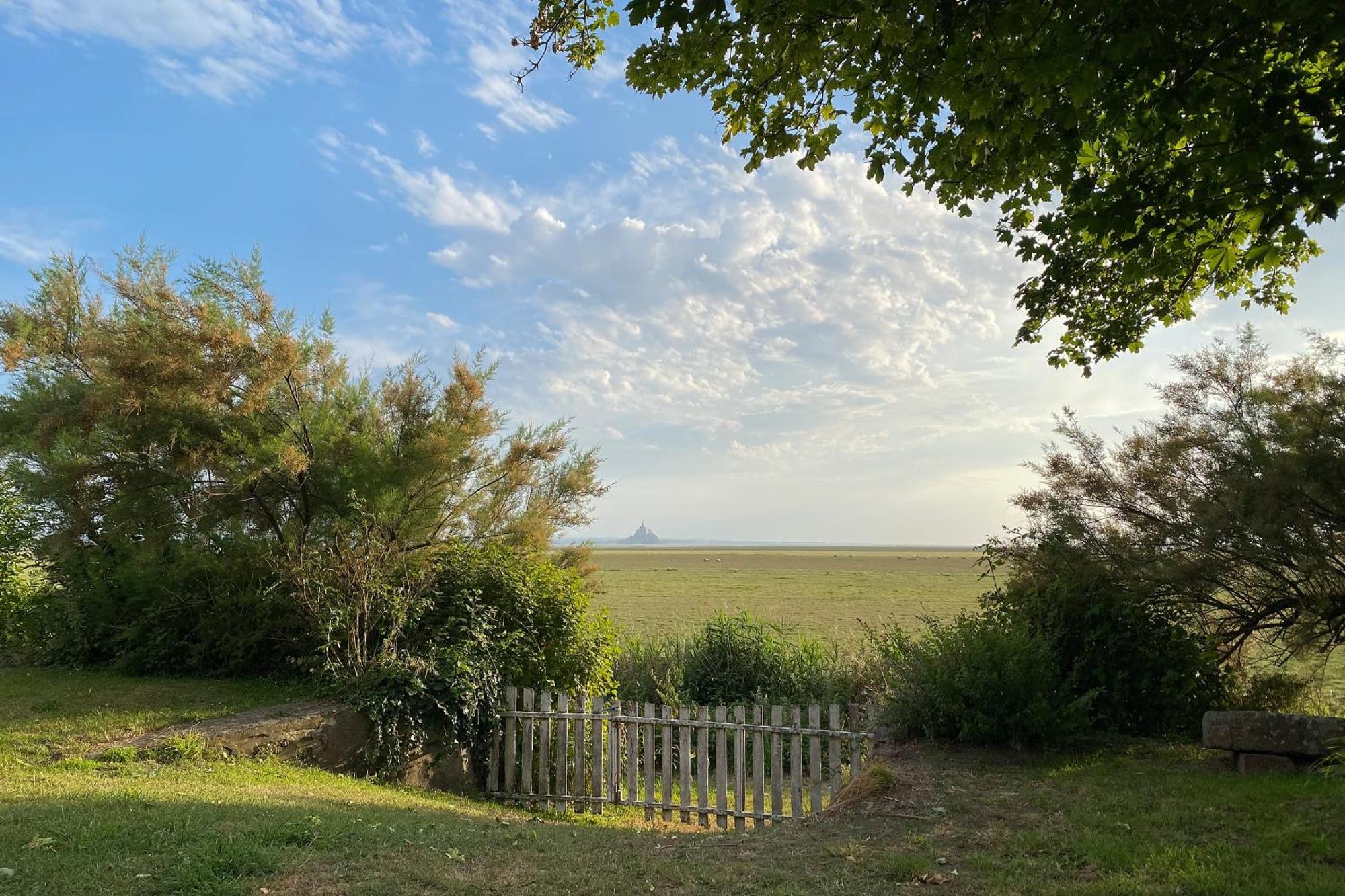 Entre Mont St Michel Et Merveille Vains Zewnętrze zdjęcie