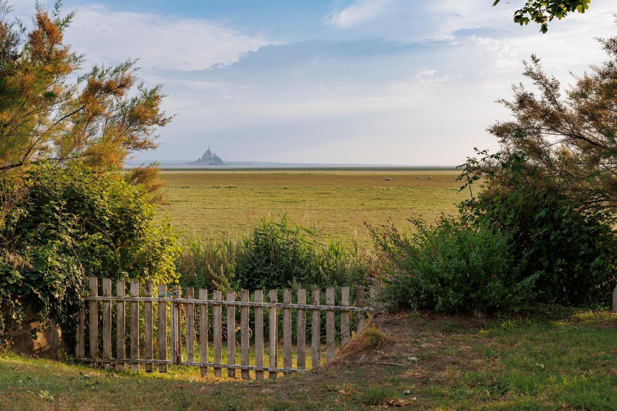 Entre Mont St Michel Et Merveille Vains Zewnętrze zdjęcie