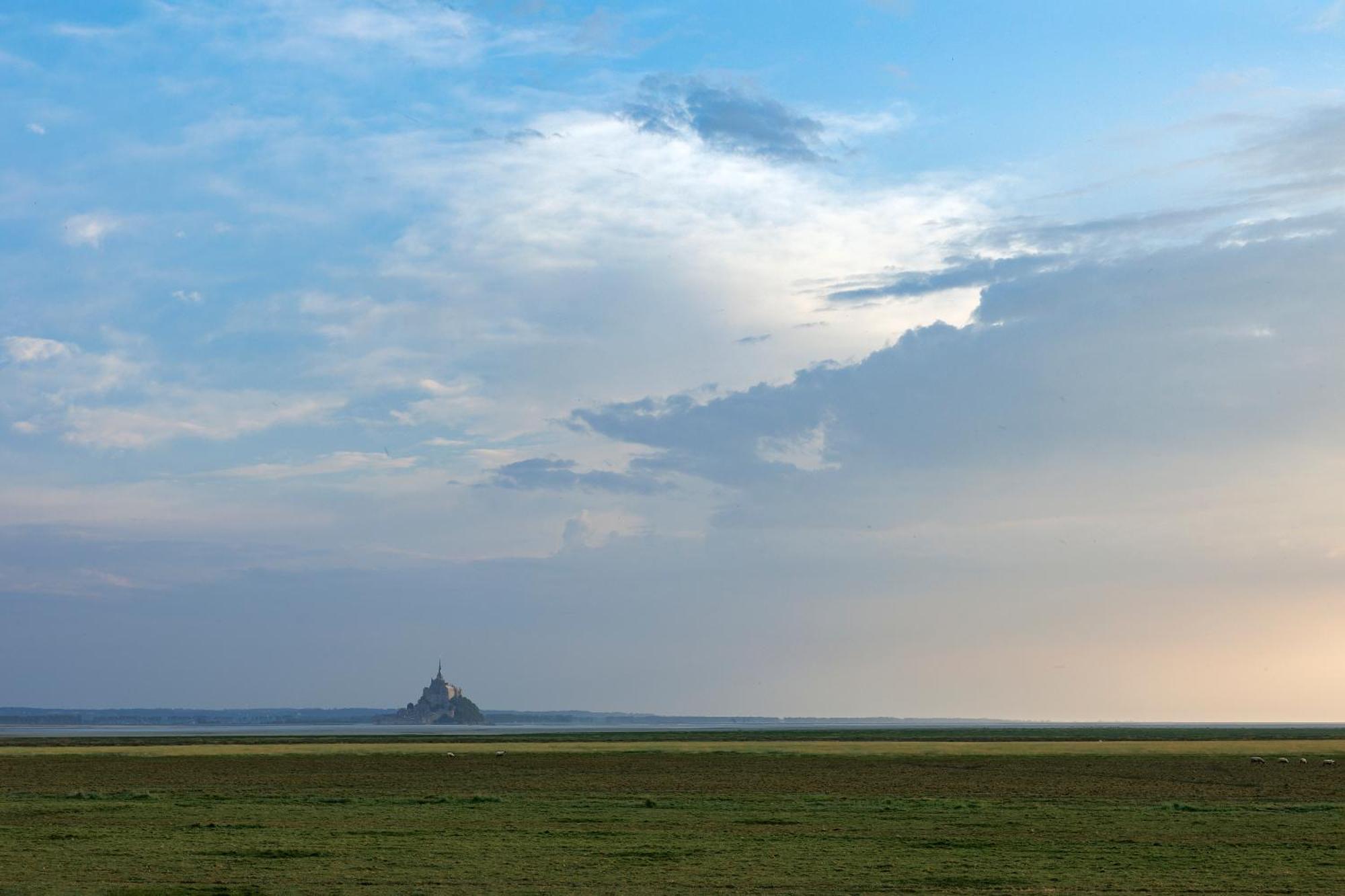 Entre Mont St Michel Et Merveille Vains Zewnętrze zdjęcie