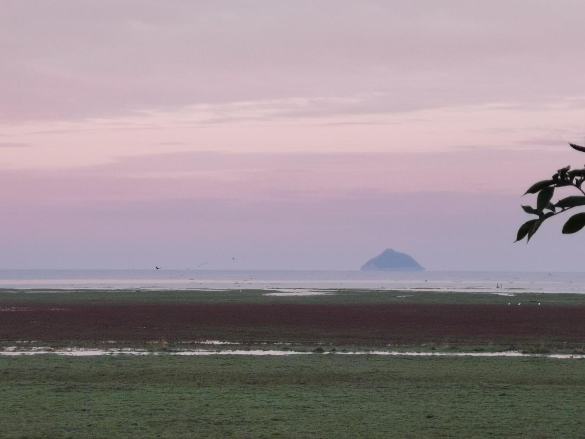 Entre Mont St Michel Et Merveille Vains Zewnętrze zdjęcie